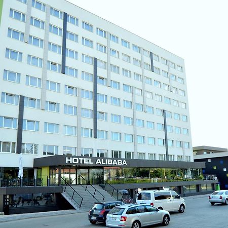 Hotel Ali Baba Humenne Exterior photo